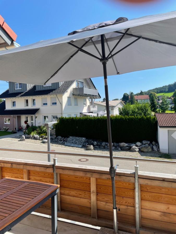 Landgasthaus Zum Kreuz Gbr Isny im Allgäu Esterno foto